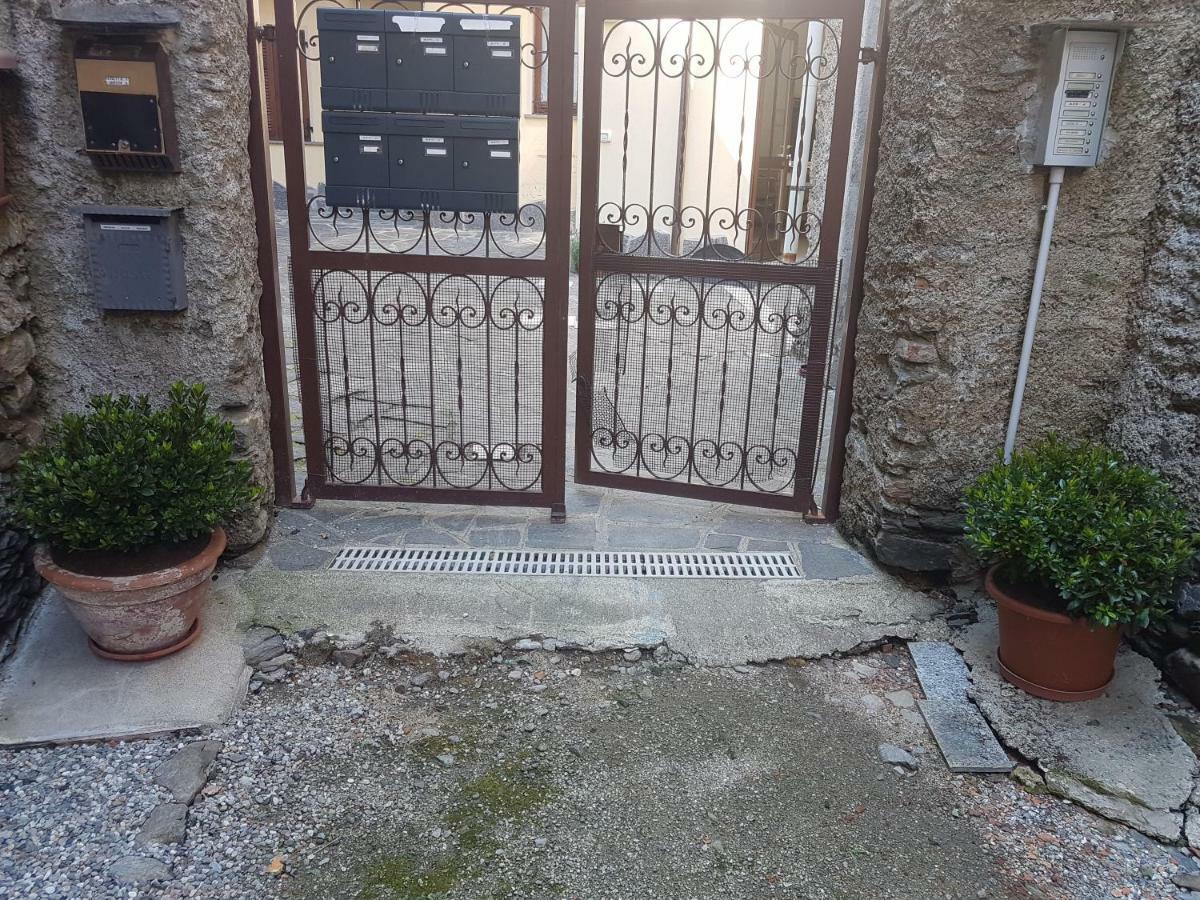 A Casa Di Sole Apartamento Brovello-Carpugnino Exterior foto